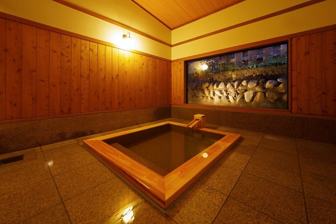 山水閣の貸切風呂「洞」