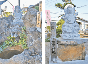本城厳島神社のなで弁天㊨と水かけ弁天
