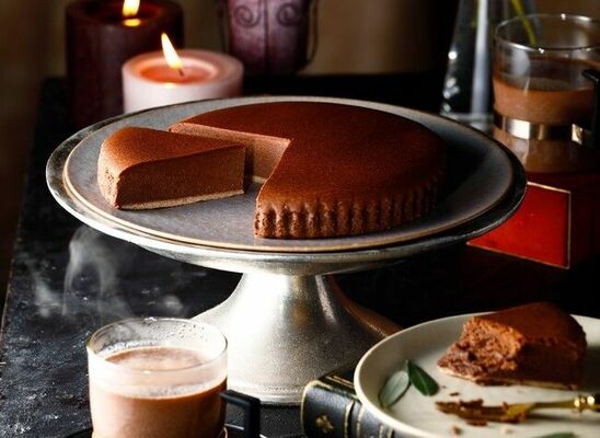 庫やがバレンタイン向けに発売する「ショコラチーズケーキ」