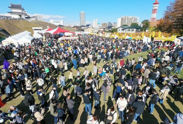 大勢の人でにぎわった2022年の「宇都宮餃子祭り」