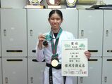 空手の全国中学生選手権大会で猪熊選手が女子個人組手で優勝
