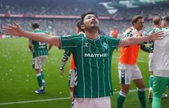 ブレーメンの菅原がアシスト