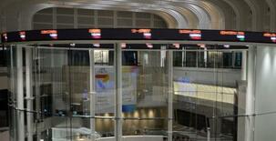 東証、一時5万円割れ