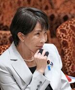 首相、帰宅後は風呂に入って食事