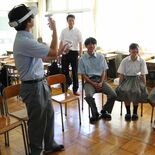 切る枝はどれ？　ナシ剪定ＶＲで作業疑似体験　宇都宮白楊高で特別授業