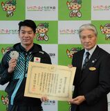 競泳の水沼選手に栃木県スポーツ功労賞　世界選手権で銀メダル