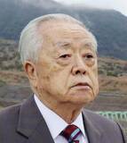 鐘ケ江管一さん死去