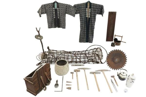 石工用具と関連資料（宇都宮市提供）