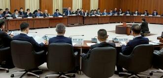 自民「任期延長の集中討議を」