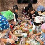 「巻寿司大使」がコーチし手作り　矢板　子ども食堂で３５人挑戦