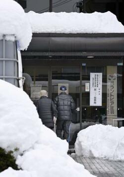 衆院選投開票日、大雪のピークに