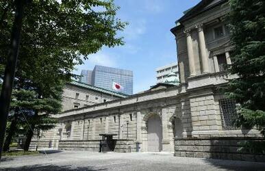 日銀委員「数カ月に１度」利上げ