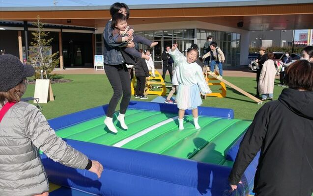 屋外遊具などを楽しんだヤングケアラーフェスティバル