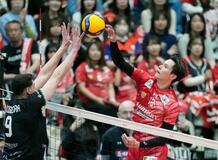 サントリー、大阪Ｂが先勝