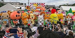 滋賀で全国ご当地キャラ祭り