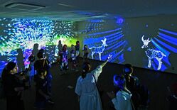 デジタルアートで「宇宙散歩」満喫　大田原