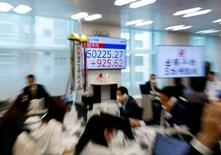 【日経平均５万円突破】市場熱狂も広がる不安
