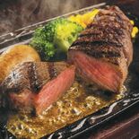 グルメに臨場感、誌面にAR活用　宇都宮・タウン情報もんみや　鉄板の肉を…