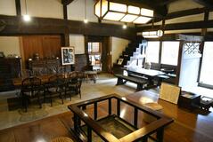 内装、調度品も手がける