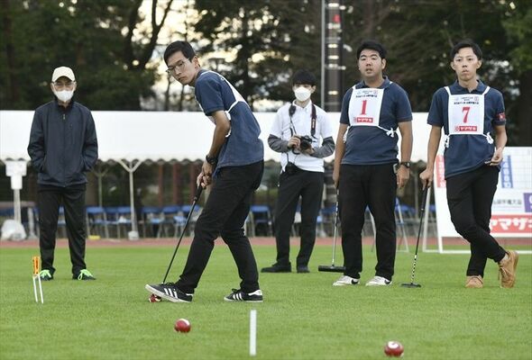 ２次リーグ初戦で幸先の良いスタートを切った作新学院＝21日夕、さくら市桜野