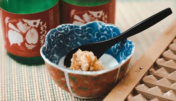 伝統郷土料理「しもつかれ」と島崎酒造の「しもつかれ酒」、おにおろし