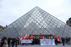 ストや漏水、トラブル続き