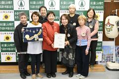 布の絵本 最優秀賞獲得