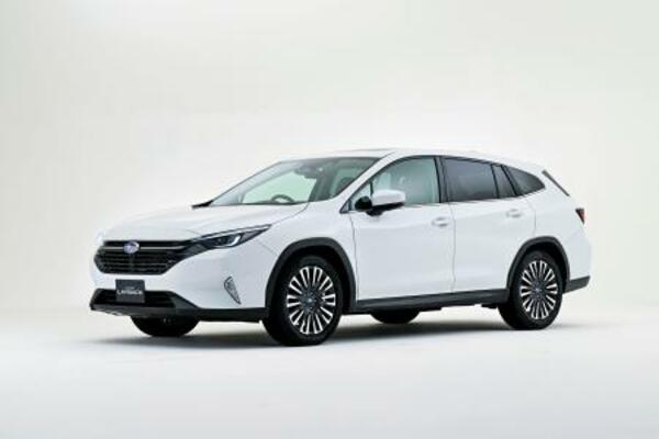 　スバルが発売したＳＵＶ「レヴォーグレイバック」のハイブリッド車