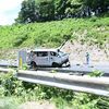 東北道で重体交通事故　普通貨物自動車が大破