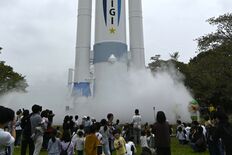 子ども総合科学館でロケット模型「とちぎ未来号」が初「発射」　デザイン一…
