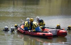 大阪の母娘殺害、室内に血の足跡
