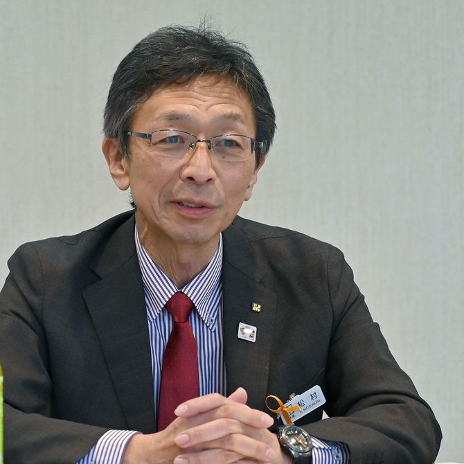 松村誠氏