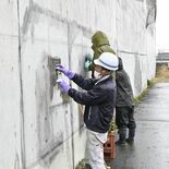 こ道橋の落書き 除去作業が完了