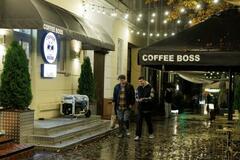 若者の欧州渡航急増に懸念