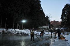 日光で天然氷の切り出し