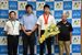 福島町長を表敬訪問した鈴木さん（右から２人目）