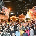 絢爛豪華、彫刻屋台の競演　市最大のイベント「鹿沼秋まつり」彫刻屋台26…