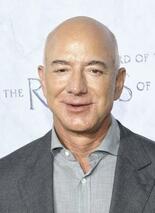 月面優先で宇宙船飛行を2年休止