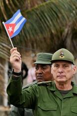 キューバ受刑者５１人釈放へ