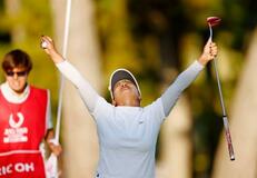 女子ゴルフリコー杯、鈴木愛がＶ