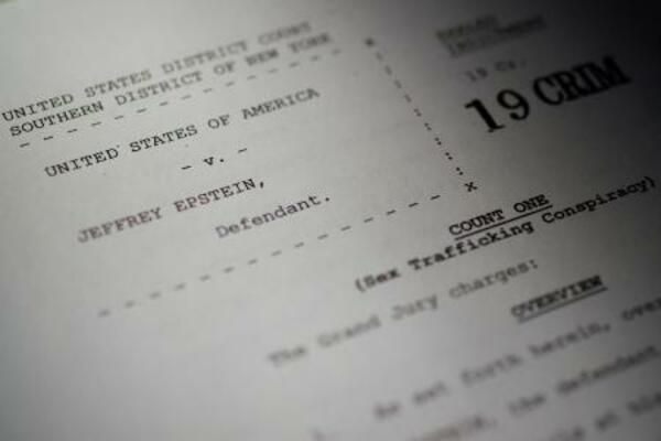 米司法省が開示した富豪エプスタイン氏に関する資料=19日(ロイター=共同)