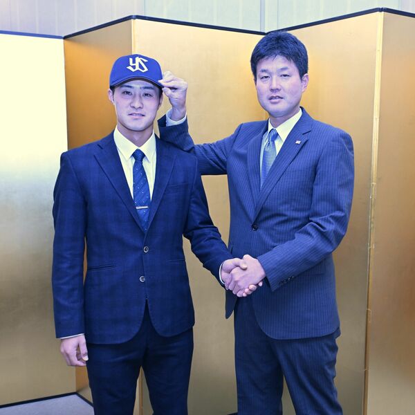 ヤクルト6位指名の石井巧（NTT東日本）が仮契約 背番号「38