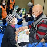 「花は必ず咲くよ」長引く避難生活、前向く避難者の姿 能登地震2カ月 奮…