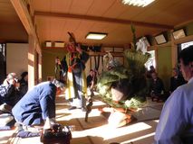 伝統の「発光路の強飯式」　鹿沼