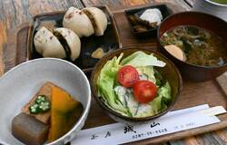 懐かしさ感じる味、食感