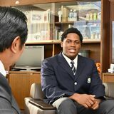 「プロでも頑張ります」　ソフトバンク育成指名のエミール選手、那須町長に決意誓う