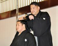 「必死にもがいた12年間」