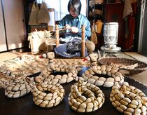 鹿沼できびがら細工作りピーク