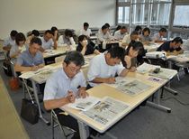 上都賀地区ＰＴＡ指導者研修／広報紙作りの技能向上へ