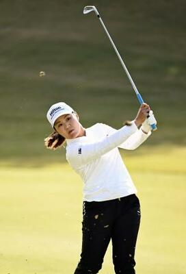 第2日、通算11アンダーで首位の畑岡奈紗=瀬田GC